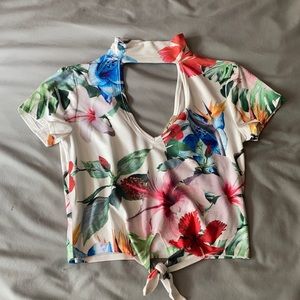 -CLOSET CLEAROUT- Top never worn